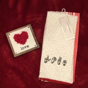 NWT - Cupcakes Cashmere Kitchen Towel LOVE Sign Language quality towel f…